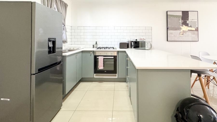 To Let 2 Bedroom Property for Rent in Gardens Western Cape